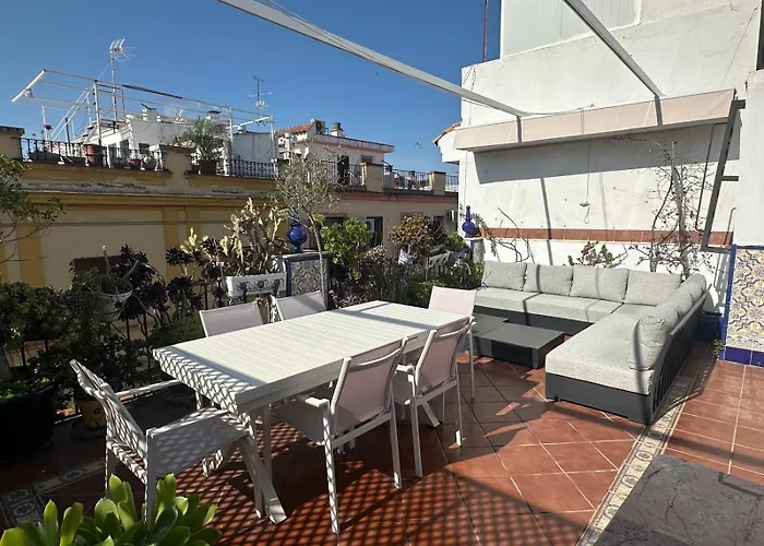 La Alcazaba De Triana
