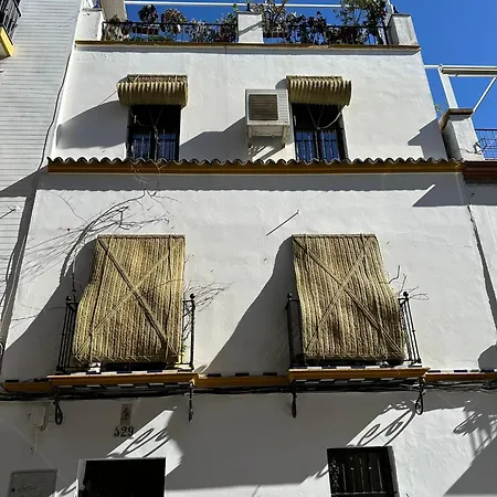 La Alcazaba De Triana Севилья